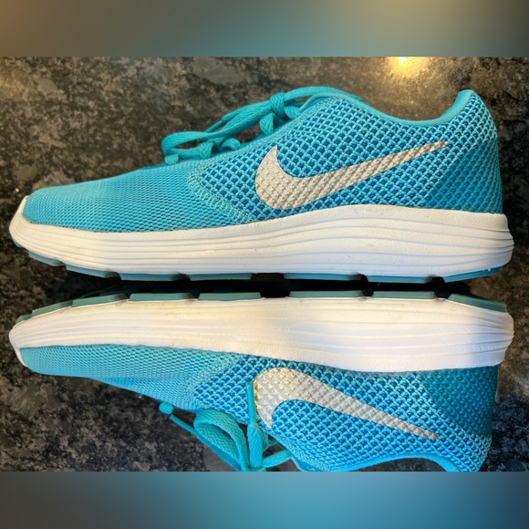 Nike revolution 3 shoes - Picture 5 of 7